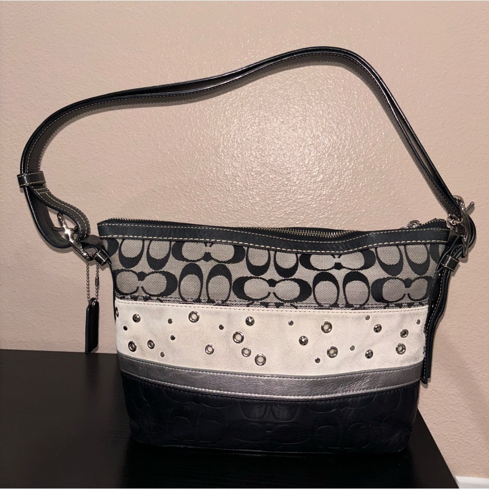 EUC Coach Duffle Black Leather, Suede, and Canvas shoulder bag 2008 - Picture 2 of 5